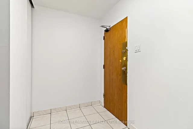 Additional image 8 of 49 Silverstone Dr Unit 605