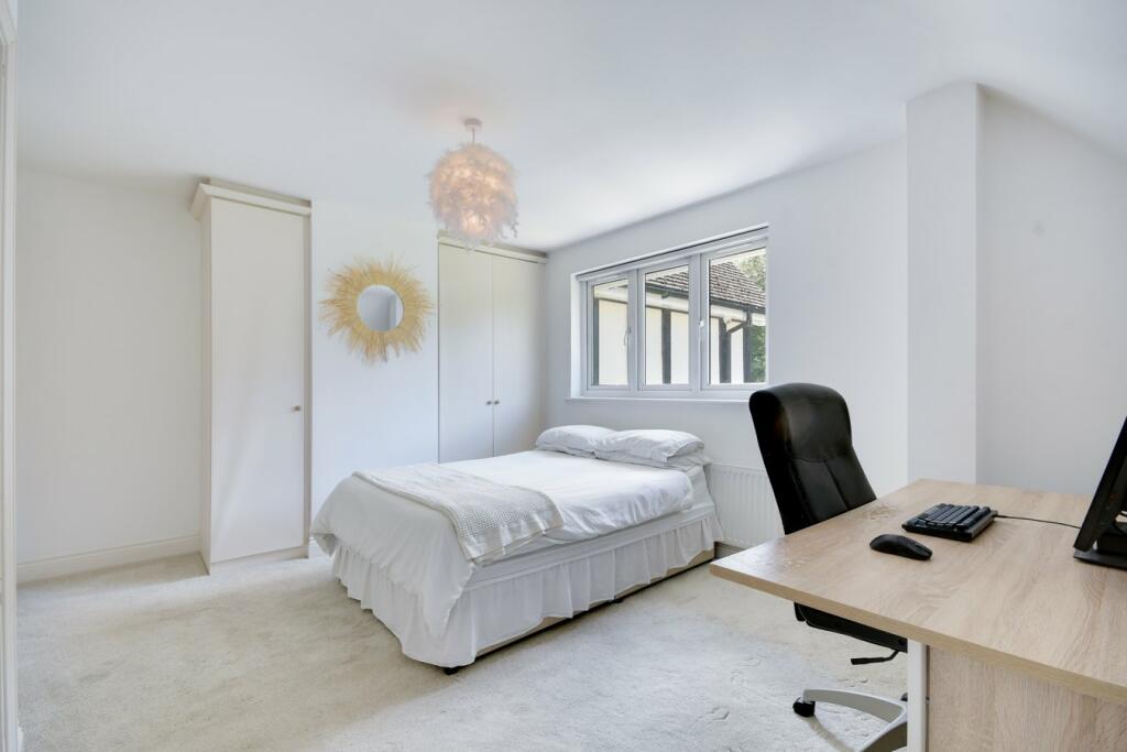 Additional image 23 of The Avenue, Brentwood, CM13