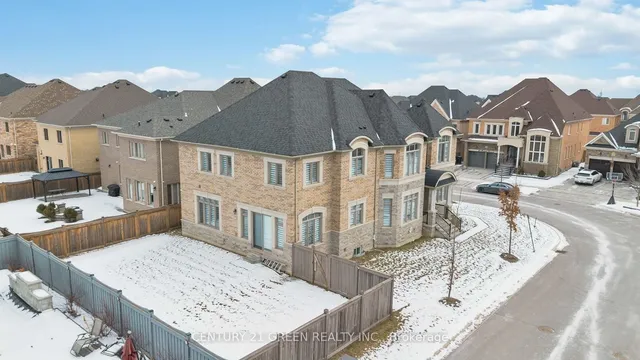 Additional image 34 of 13 Foothills Cres