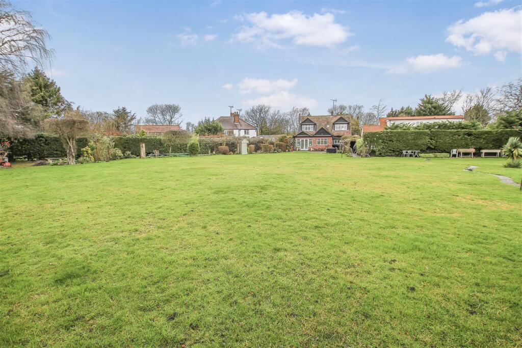 Additional image 33 of Chelmsford Road, Blackmore, Ingatestone