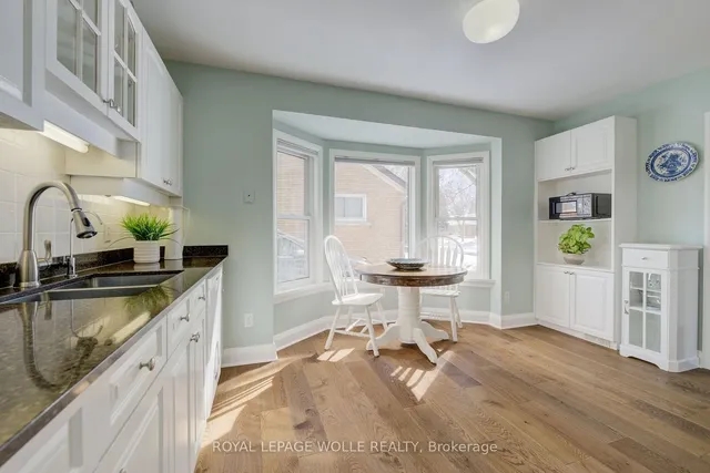 Additional image 4 of 46 Crestwood Ave