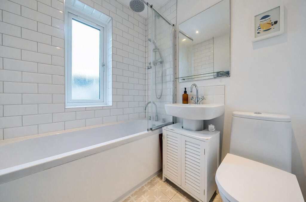 Additional image 15 of Pinelands, Bishop's Stortford, Hertfordshire, CM23