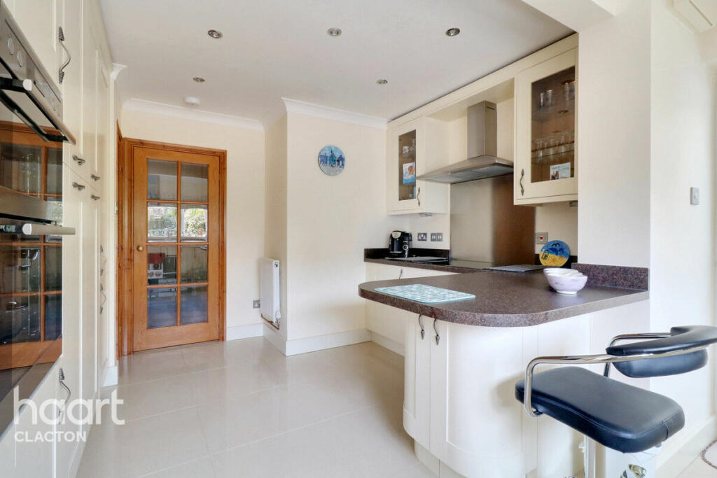 Additional image 7 of Haven Avenue, Holland-on-Sea