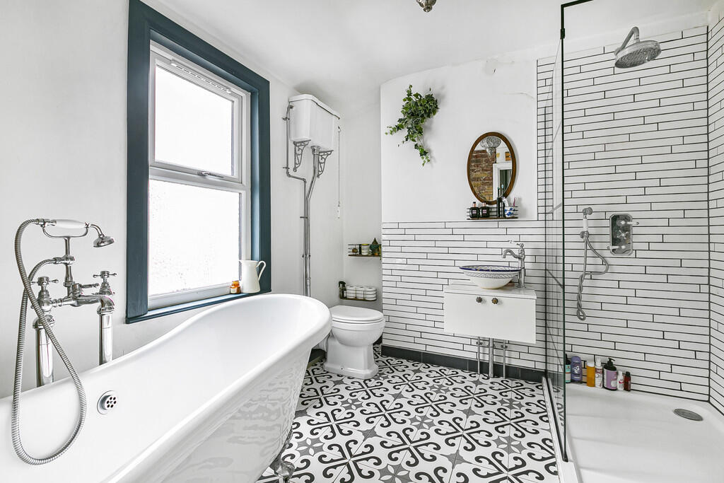 Additional image 19 of Dering Road, Croydon