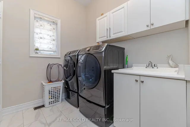 Additional image 11 of 11 Carl Finlay Dr