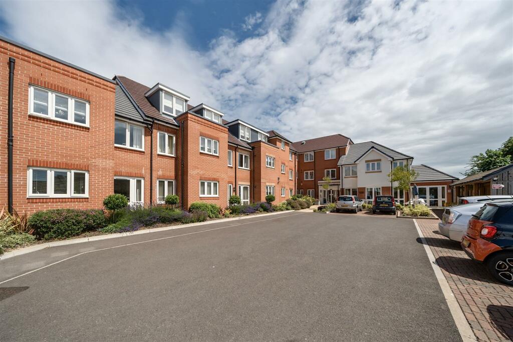 Additional image 15 of Cooper Lodge, Frinton-On-Sea