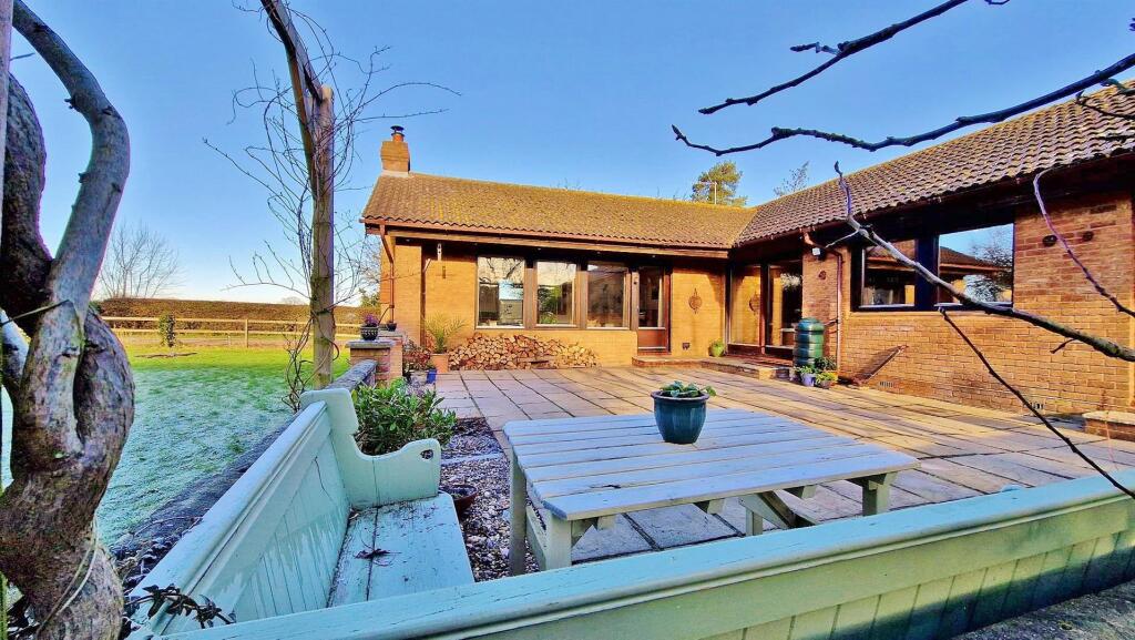 Additional image 24 of Quay Lane, Frinton-on-Sea