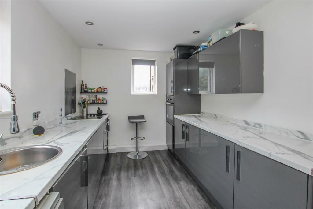 Additional image 8 of Woodland Avenue, Hutton, Brentwood