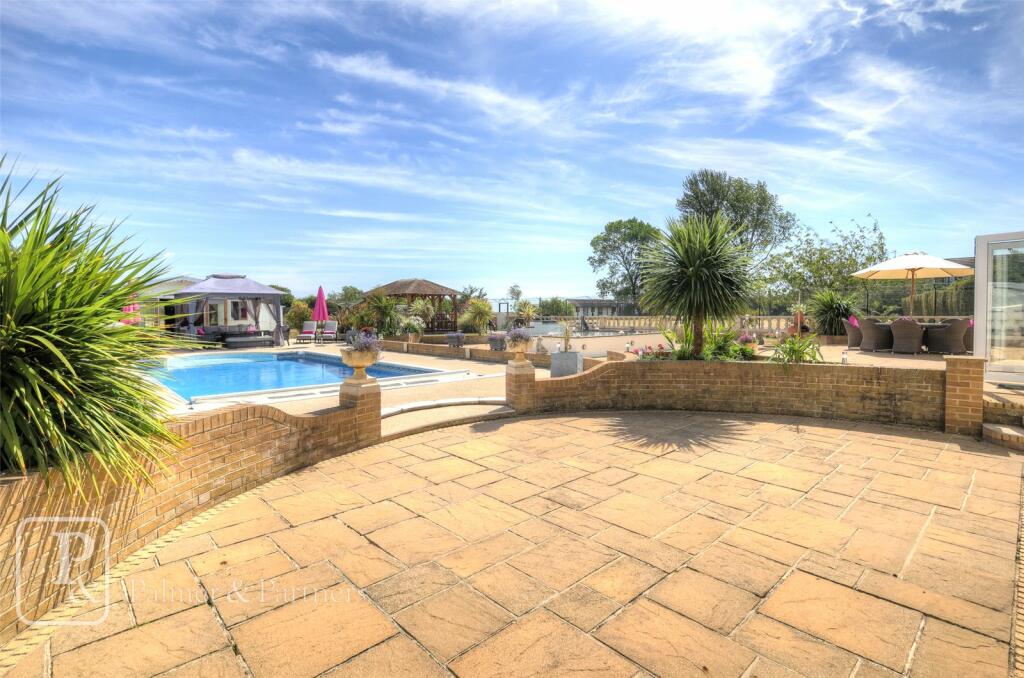 Additional image 50 of Dumont Avenue, St. Osyth, Clacton-on-Sea, Essex, CO16