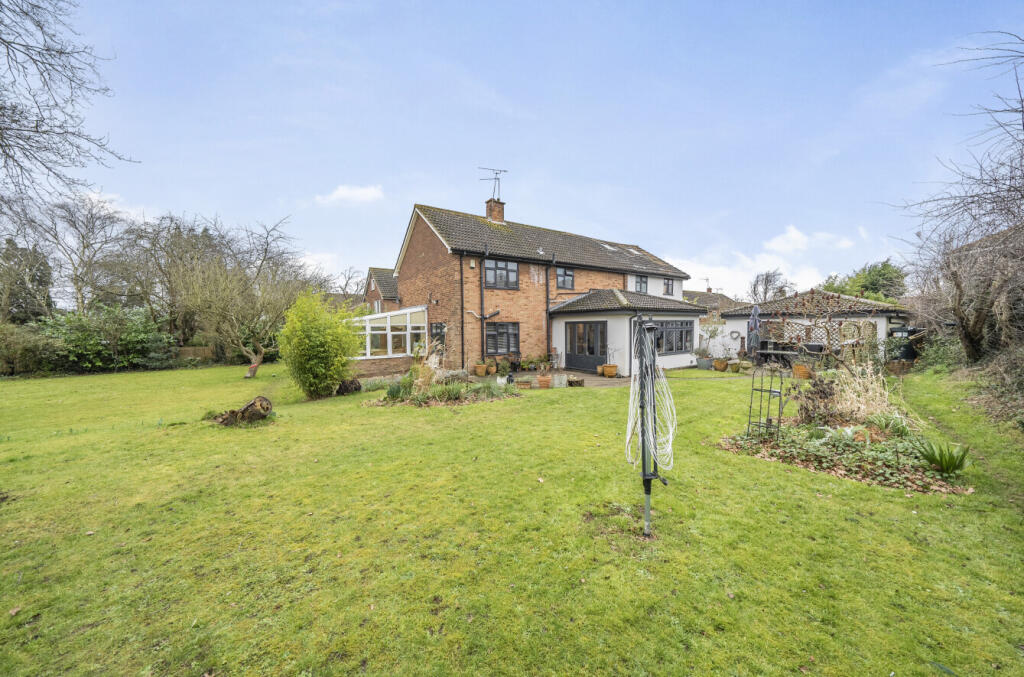 Additional image 2 of Rosemount, Harlow, Essex, CM19