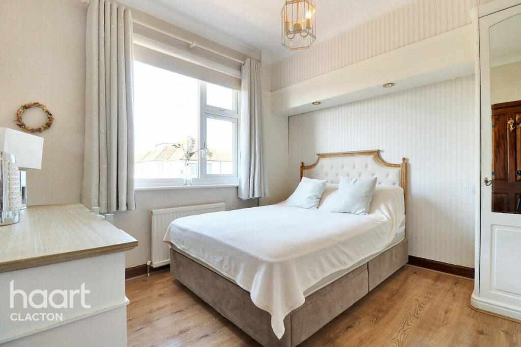 Additional image 21 of Marine Parade East, Clacton-On-Sea