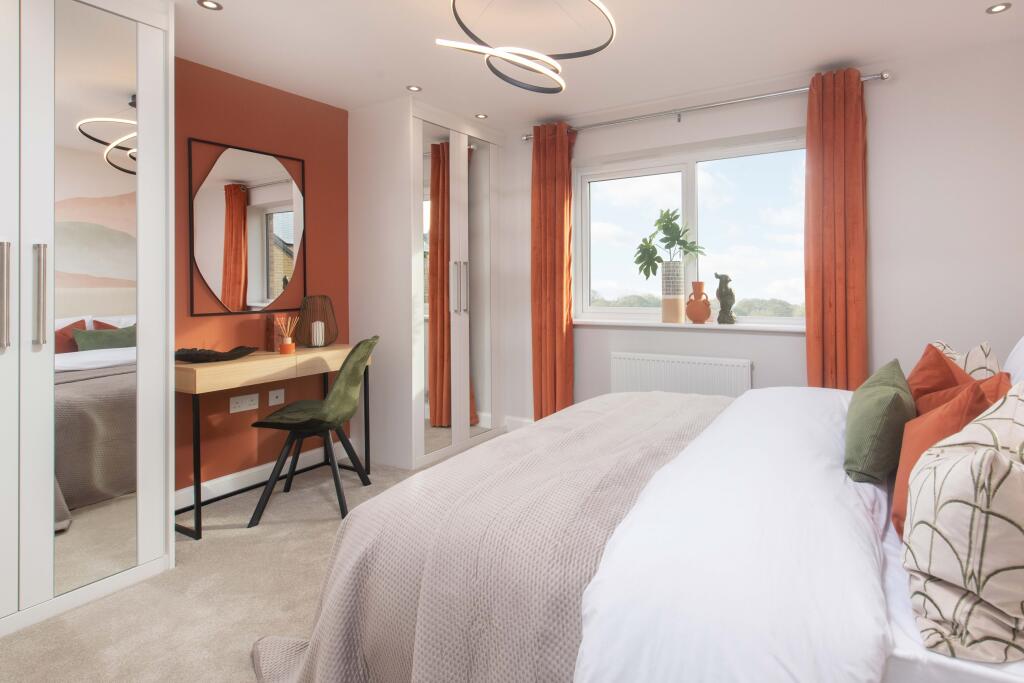 Additional image 6 of Low Road, 
Dovercourt, 
Essex, 
CO12 3TX