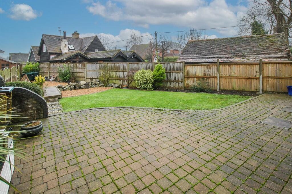 Additional image 4 of Orchard Piece, Blackmore