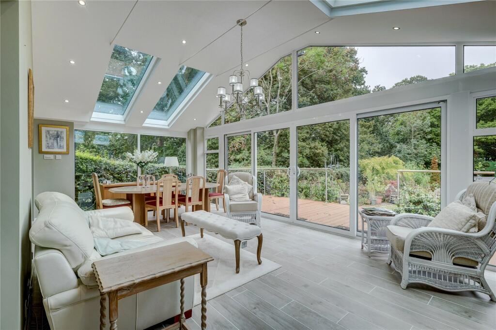 Additional image 2 of Paddock Chase, CM8