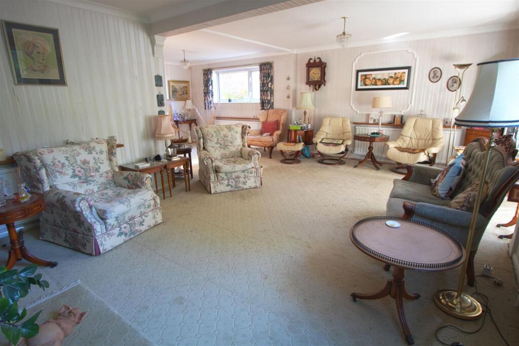 Additional image 4 of Jacksons Lane, Billericay