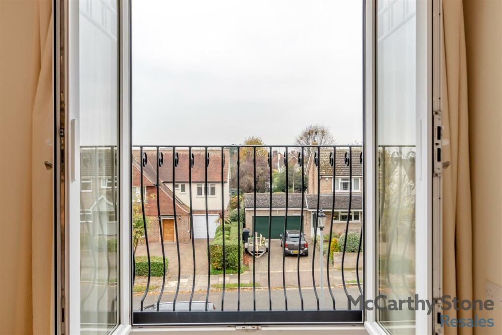 Additional image 24 of Hadleigh Road, Frinton-On-Sea