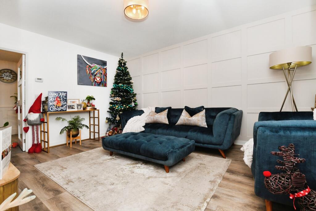 Additional image 3 of Oak Crescent, Burnham-on-Crouch, CM0