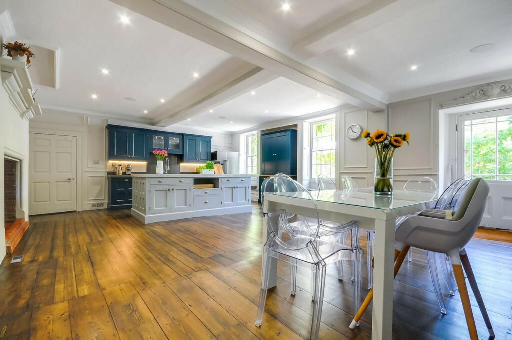 Additional image 6 of Theydon Priory, Coopersale Lane, CM16