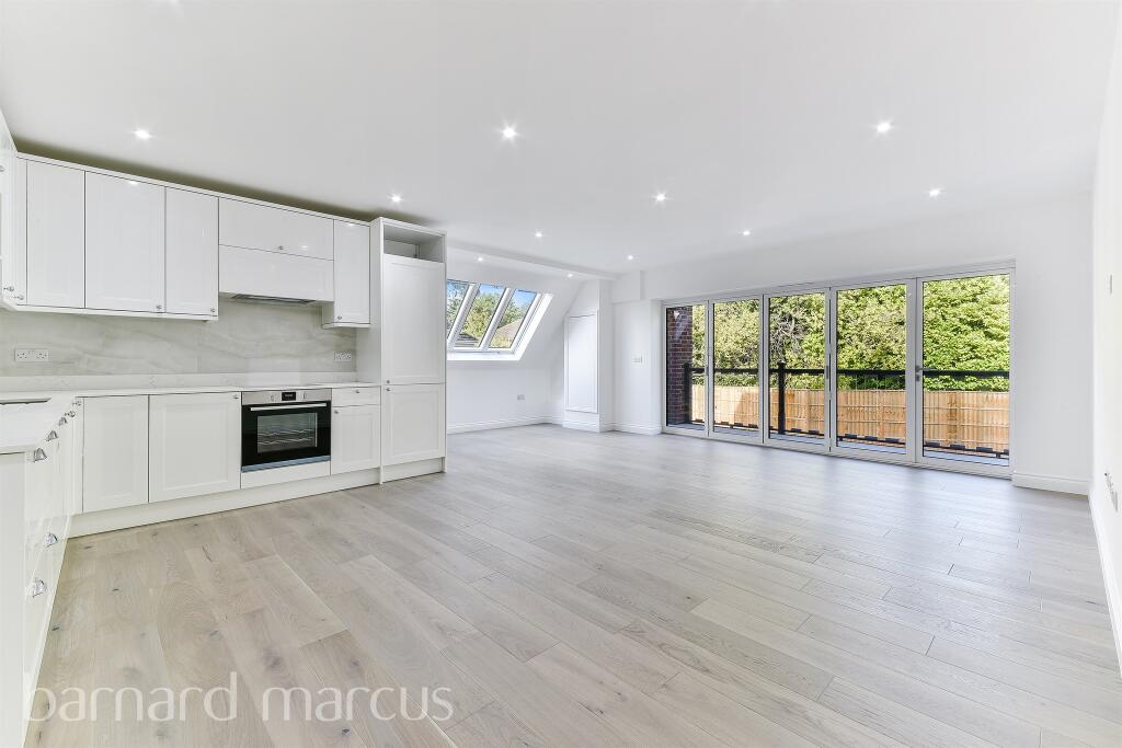 Additional image 5 of Sanderstead Road, South Croydon