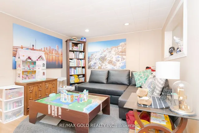 Additional image 22 of 170 Earnscliffe Circ