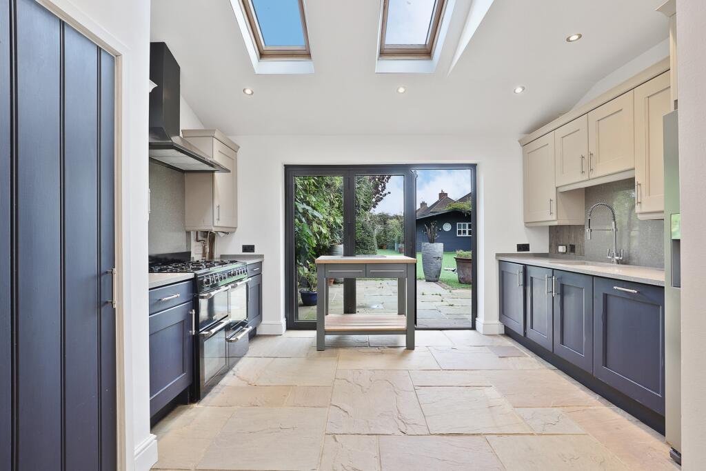 Additional image 5 of Lindsey Street, Epping, CM16