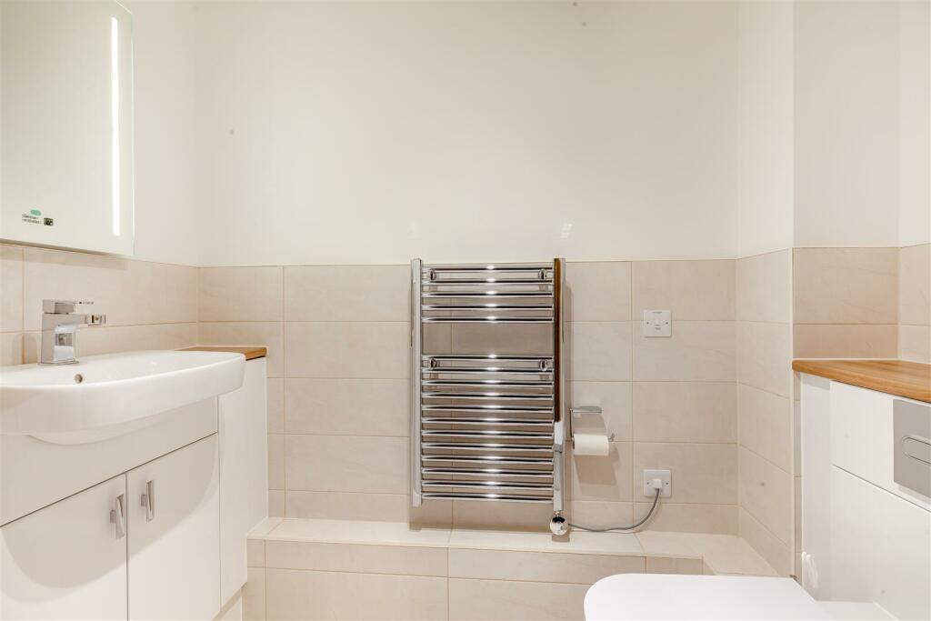 Additional image 10 of Miami House, Princes Road, Chelmsford, Essex, CM2 9GE