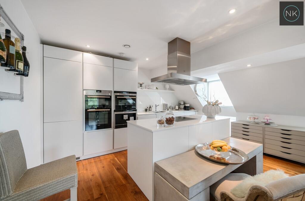 Additional image 10 of Coopers Court, Piercing Hill, Theydon Bois, Epping, Essex, CM16