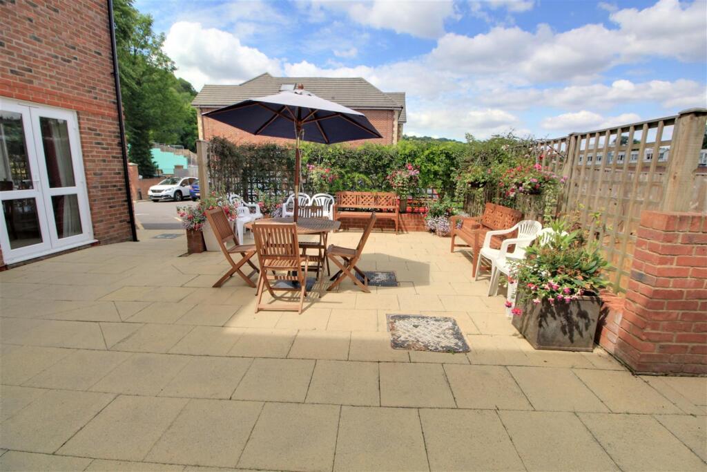 Additional image 12 of Caterham Lodge, Caterham