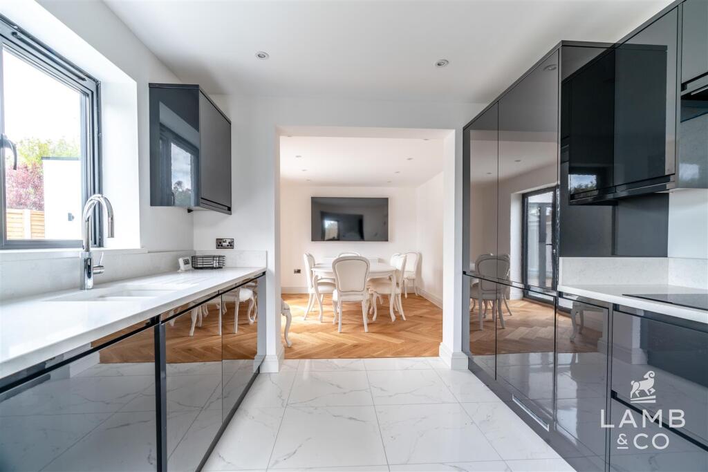 Additional image 7 of Freshwinds, Percival Road, Walton On The Naze