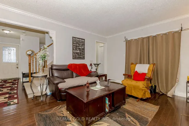 Additional image 9 of 8 Saint Tropez Crt