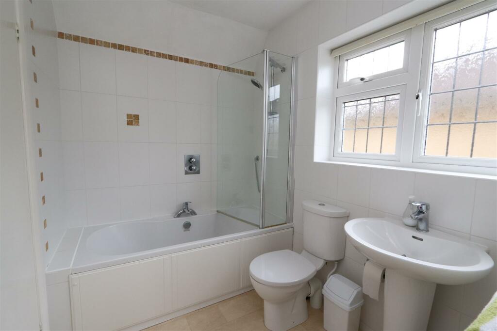 Additional image 11 of Roundwood Grove, Hutton Mount, Brentwood