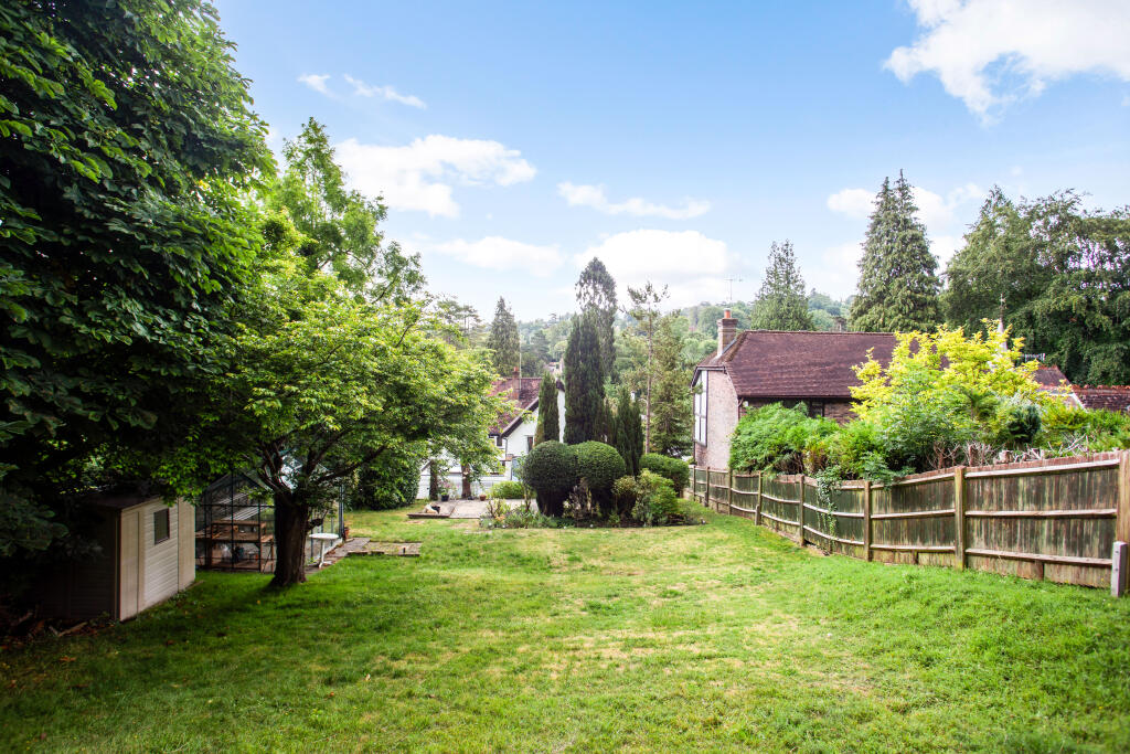 Additional image 8 of Harestone Valley Road, Caterham, CR3