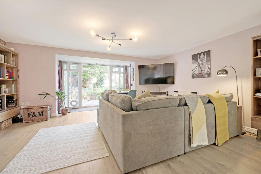 Additional image 4 of Barley Lane, Dunmow, Essex, CM6