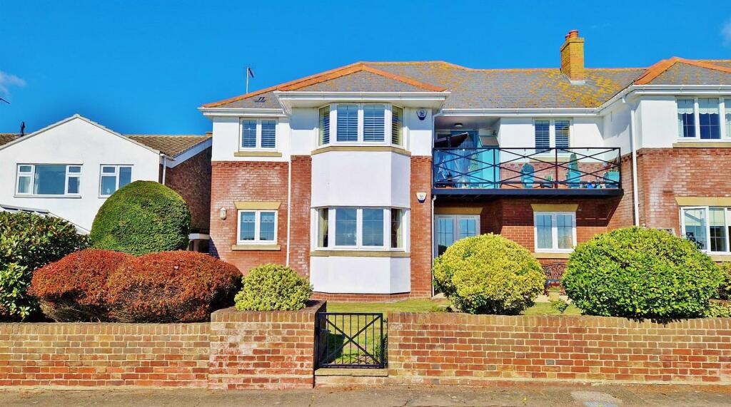 Additional image 21 of Oxford Court, Frinton-on-Sea