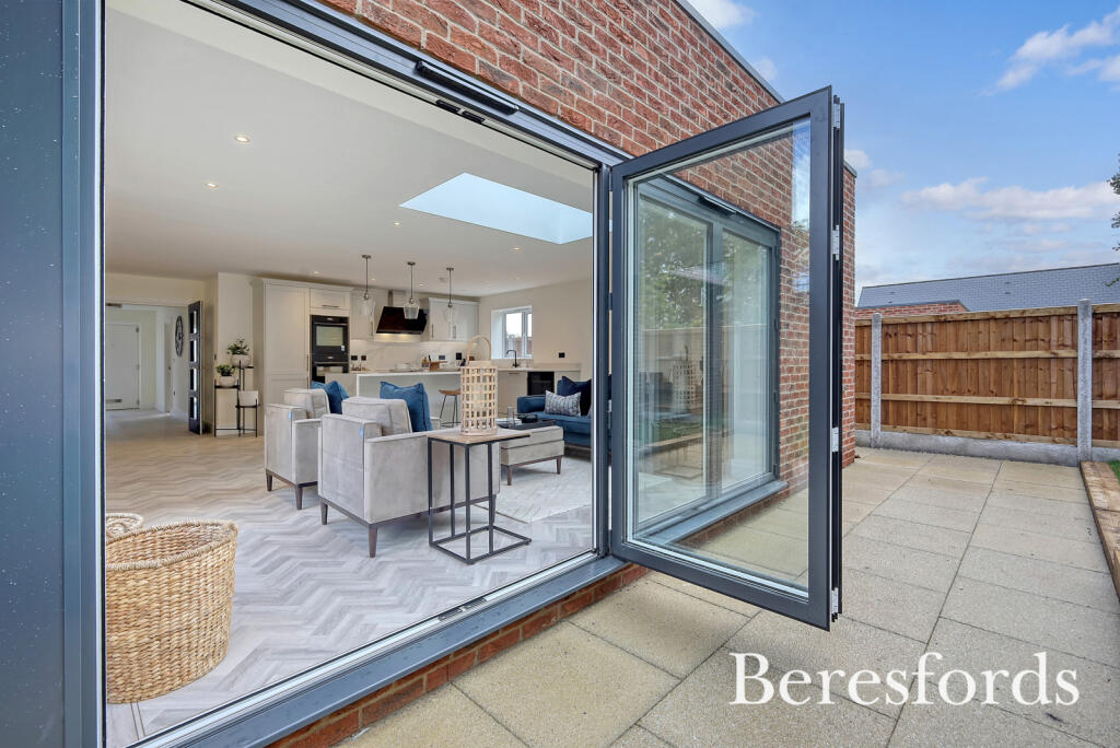 Additional image 23 of Totternhoe Place, North Drive, CM13