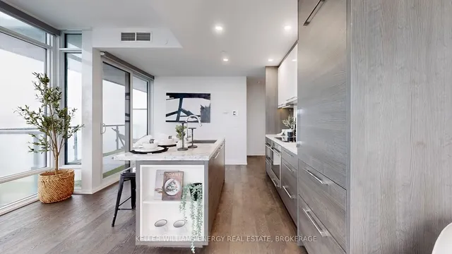 Additional image 9 of 488 University Ave Unit 3307