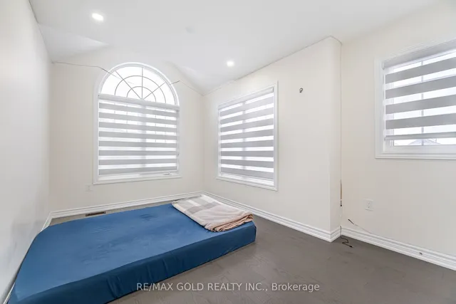 Additional image 22 of 2 Jenwood Cres