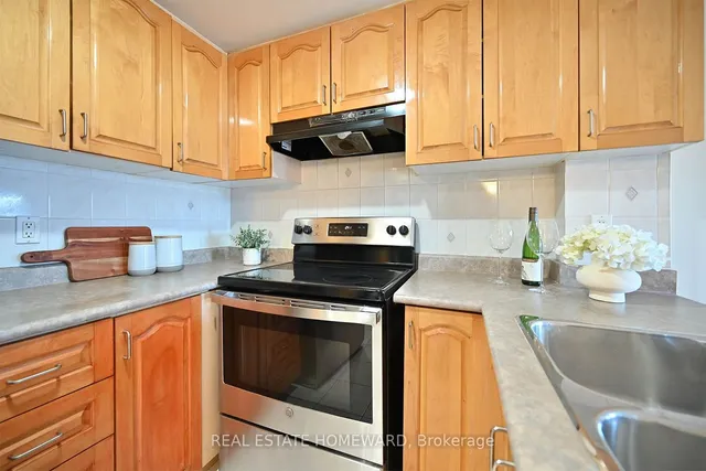 Additional image 6 of 2351 Kennedy Rd Unit 210