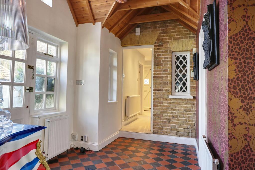 Additional image 5 of Old Harlow, CM17