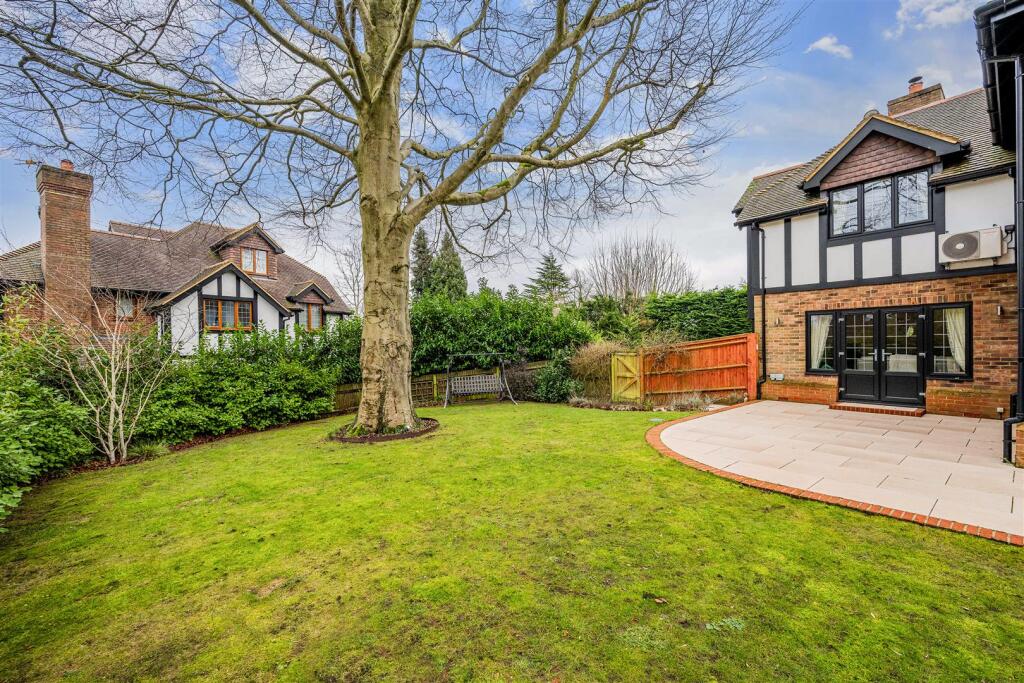 Additional image 18 of High Oaks Close, Coulsdon