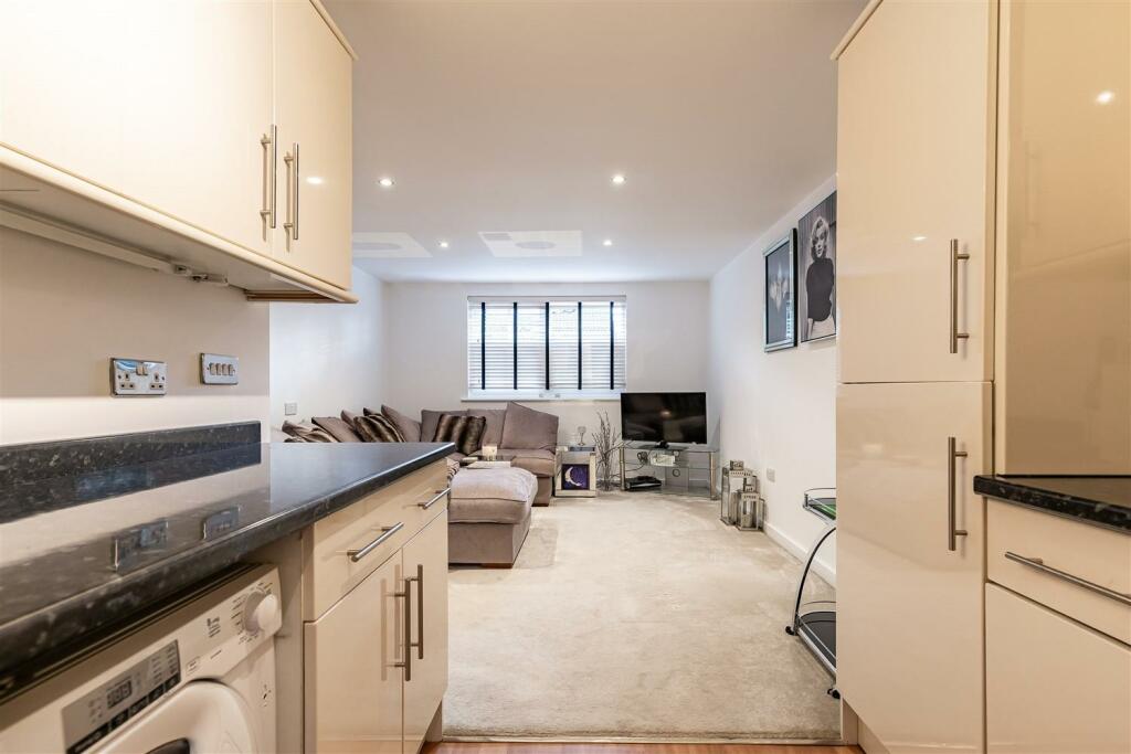 Additional image 16 of Hemnall Mews, Hemnall Street, Epping