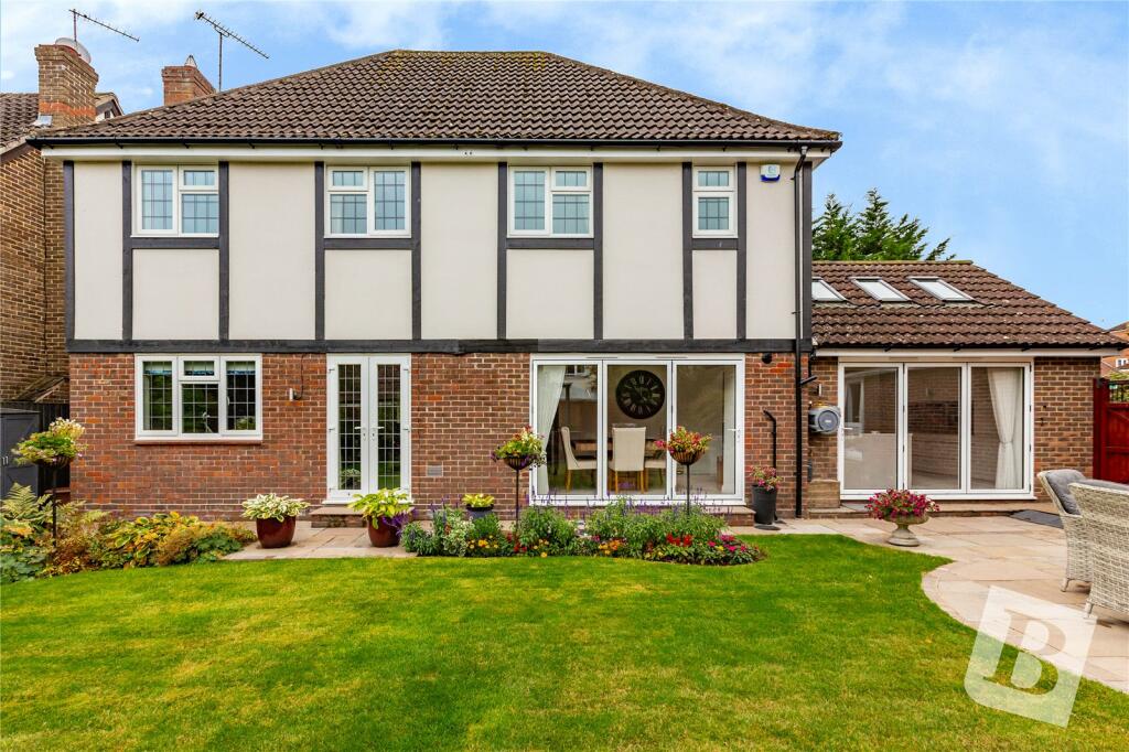 Additional image 21 of Lampern Crescent, Billericay, Essex, CM12