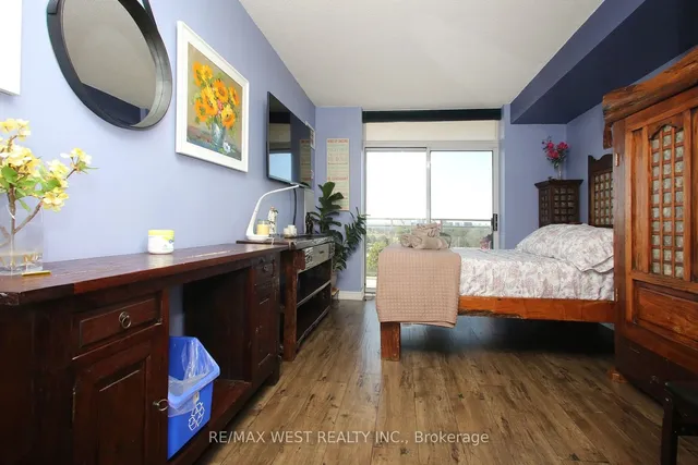 Additional image 17 of 650 Lawrence Ave Unit 905