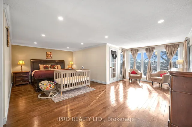 Additional image 34 of 66 Barr Cres