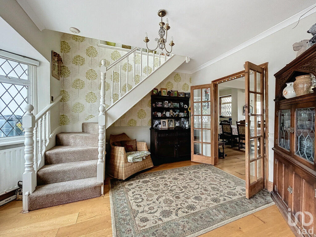 Additional image 5 of Vicarage Lane, North Weald, CM16