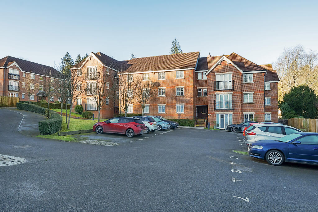 Additional image 11 of Eothen Close, CATERHAM, CR3