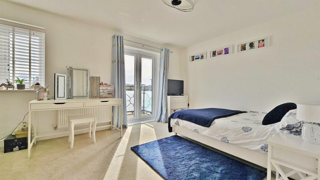 Additional image 15 of Skippers Way, Walton On The Naze