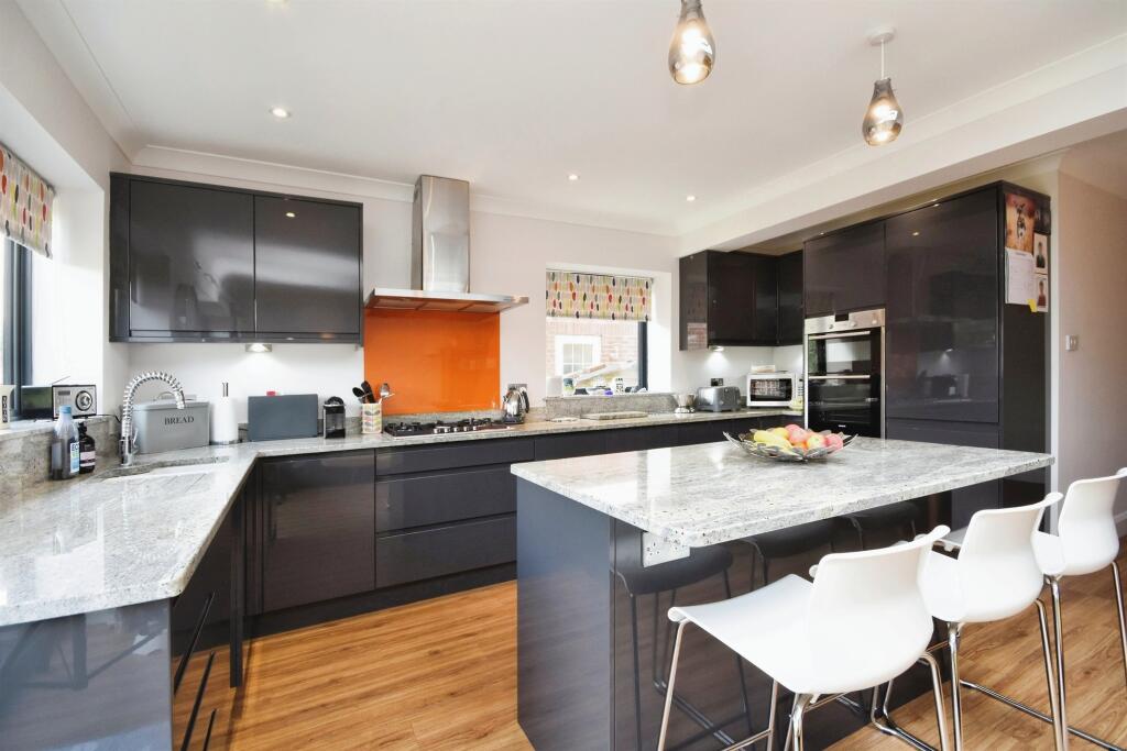 Additional image 20 of Finchley Avenue, Chelmsford