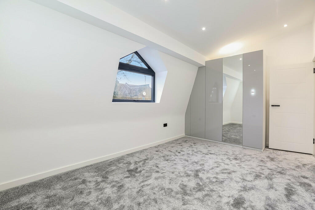 Additional image 12 of Dunheved Road North, Thornton Heath