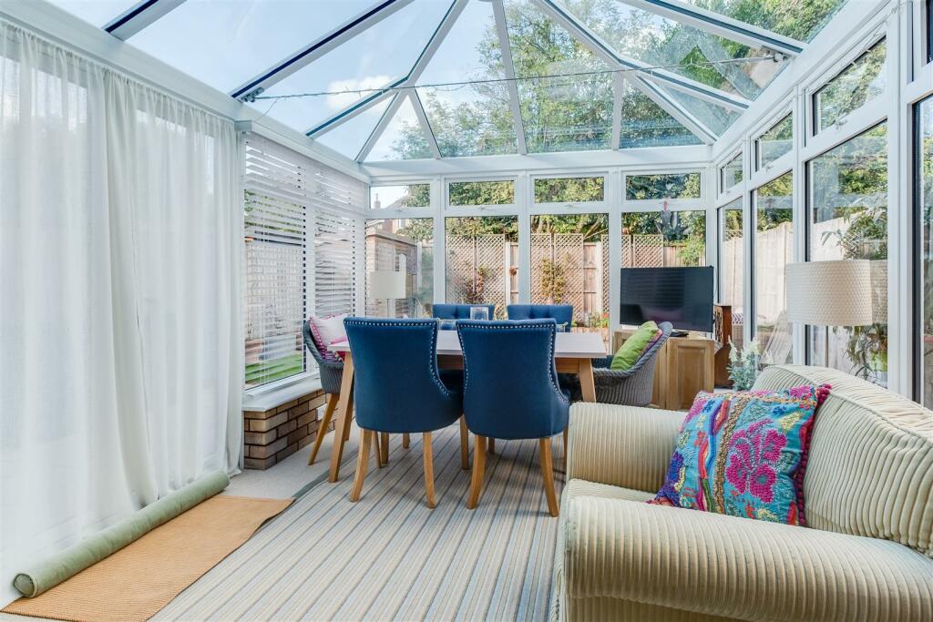 Additional image 10 of Ashtree Farm Court, Willaston, Neston